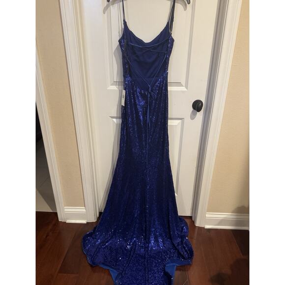 B Darlin NWT Sequin Strappy Sleeveless Gown With Train Royal Blue Size 9/10 - Picture 7 of 10